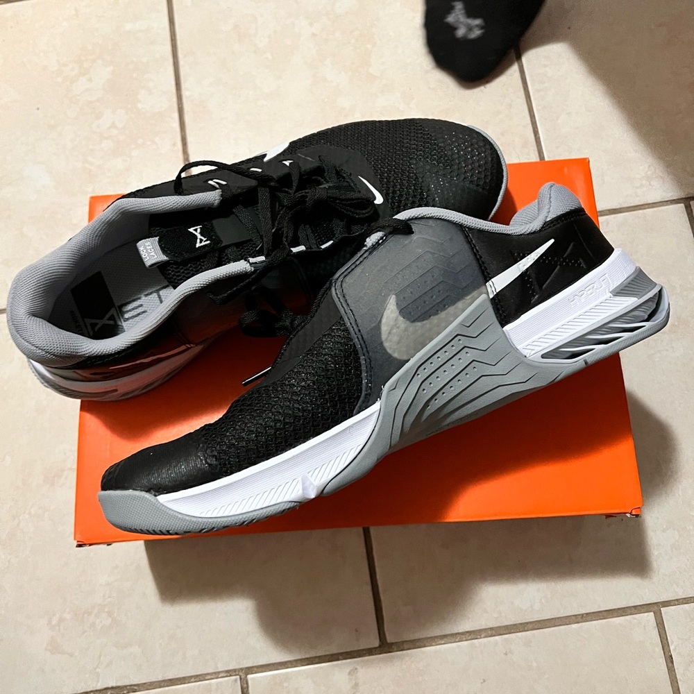 New NIKE METCON 7